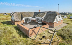 Gorgeous Home In Ringkøbing With Private Swimming Pool, Can Be Inside Or Outside